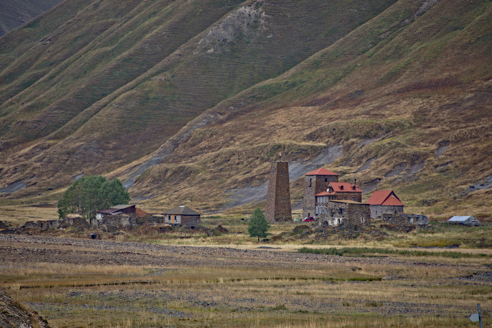 Das Kloster, noch knapp anderthalb Kilometer entfernt.